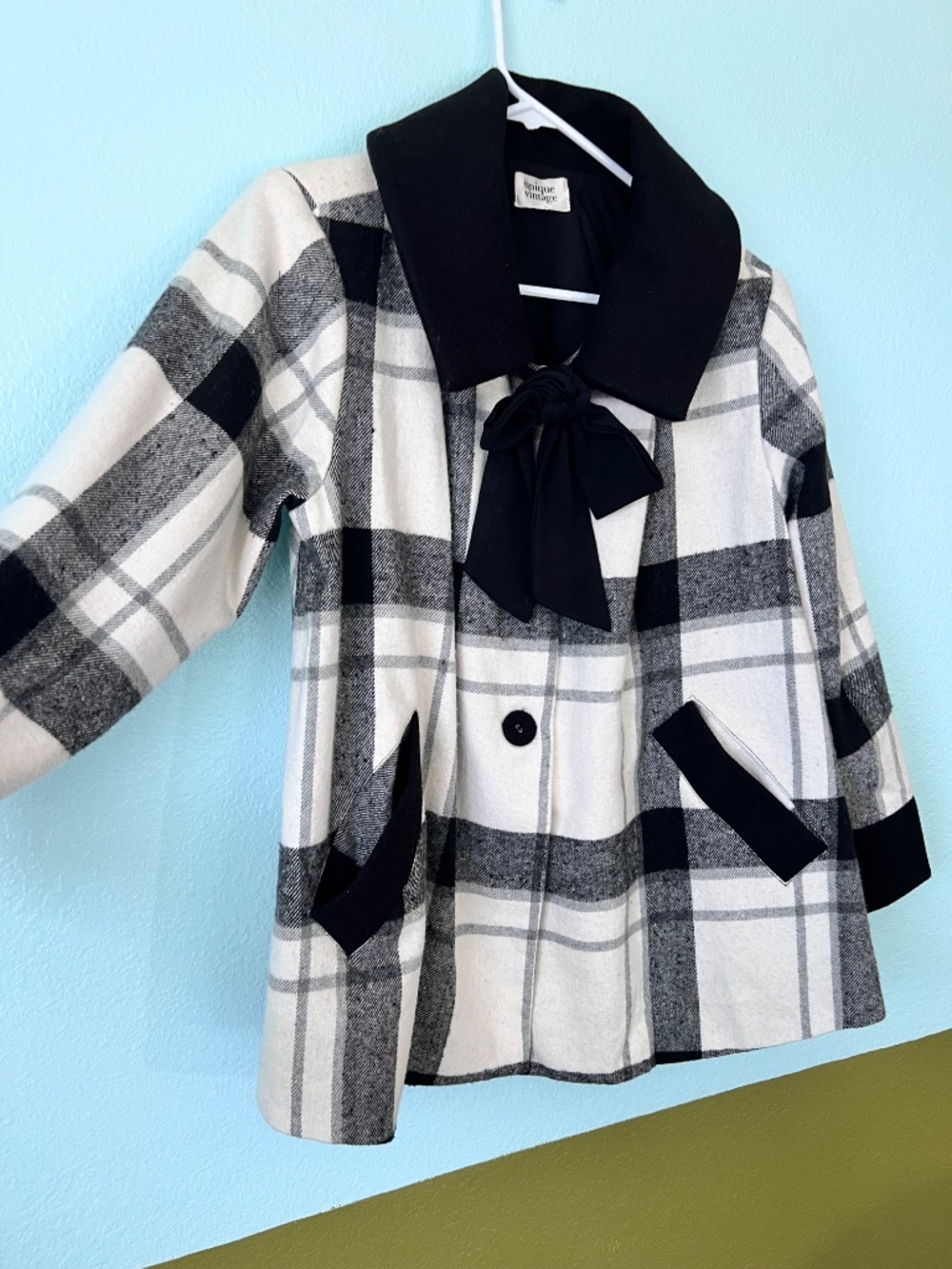 Vintage style coat - Picture 2 of 5